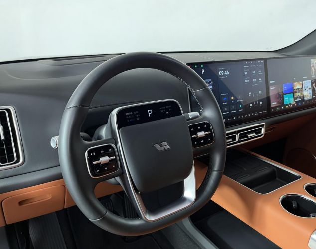LiXiang (Li Auto) L9  Ultra