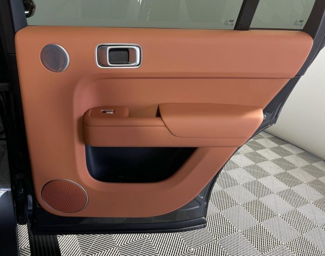 LiXiang (Li Auto) L9  Ultra