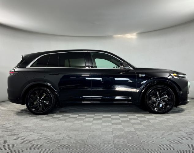 LiXiang (Li Auto) L7  