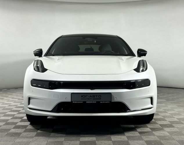 Zeekr 001  