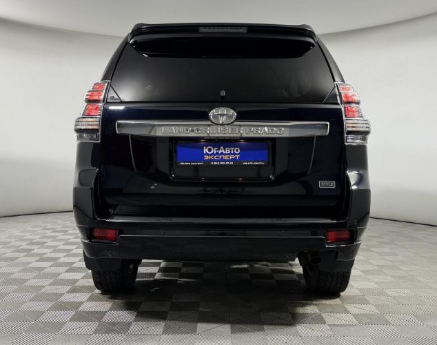 Toyota Land Cruiser Prado  Style