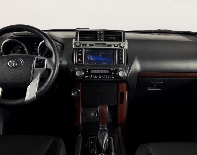 Toyota Land Cruiser Prado  Style