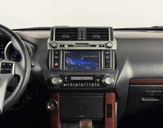 Toyota Land Cruiser Prado  Style