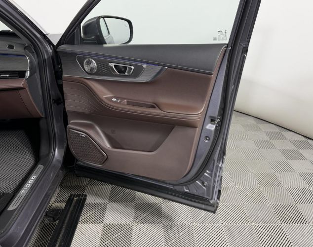 CHERY Tiggo 8 PRO MAX  Ультимейт 4WD / Ultimate 4WD