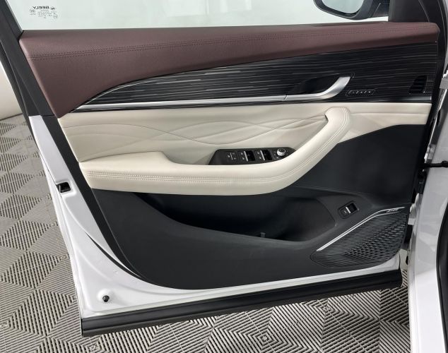 Geely Monjaro  