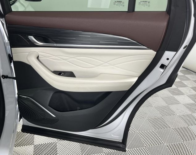 Geely Monjaro  