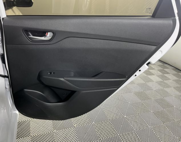Hyundai Solaris  Comfort + Advanced