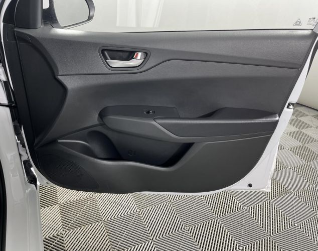 Hyundai Solaris  Comfort + Advanced