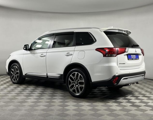 Mitsubishi Outlander  