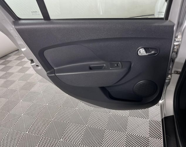 Renault Logan  Active