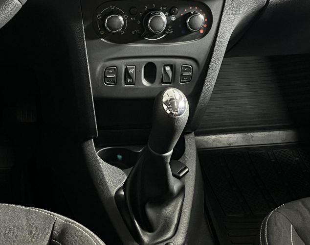Renault Logan  Active