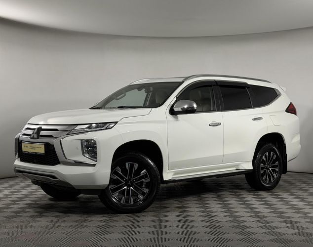 Mitsubishi Montero Sport  Base