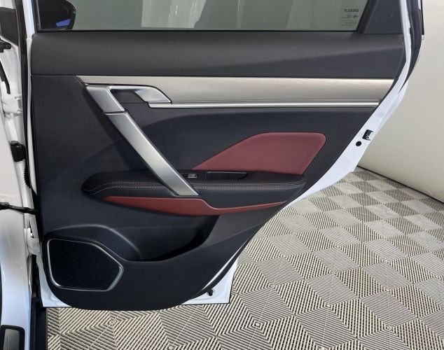 Geely Coolray  Flagship
