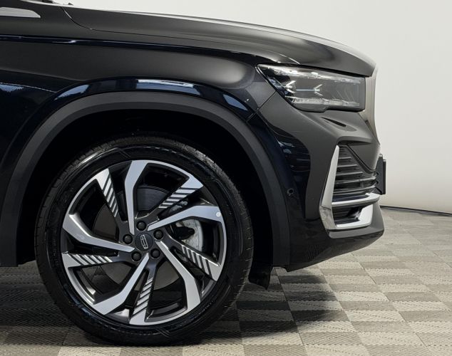 Geely Monjaro  Flagship 8AT