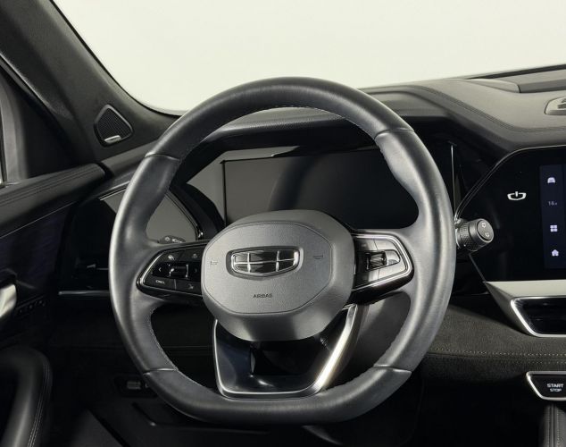Geely Monjaro  Flagship 8AT