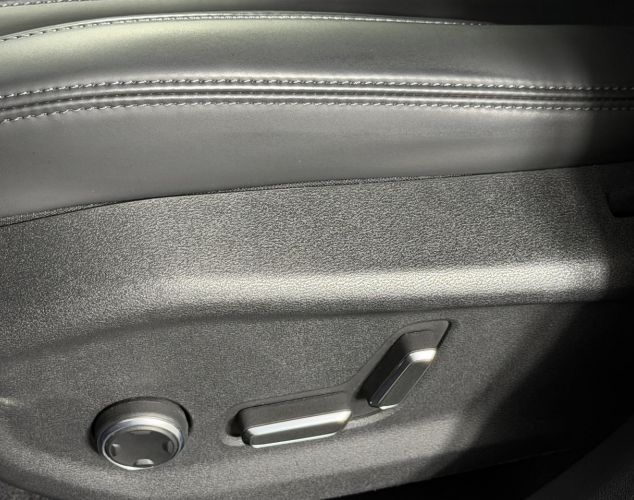 Geely Monjaro  Flagship 8AT