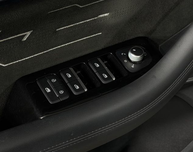 Geely Monjaro  Flagship 8AT