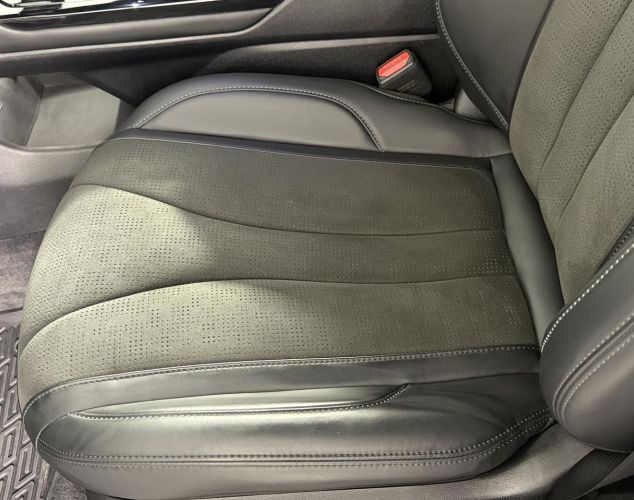 Geely Monjaro  Флагман