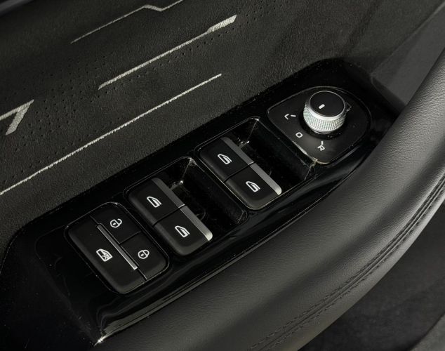 Geely Monjaro  Флагман