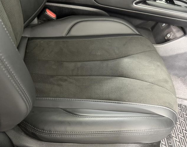 Geely Monjaro  Флагман