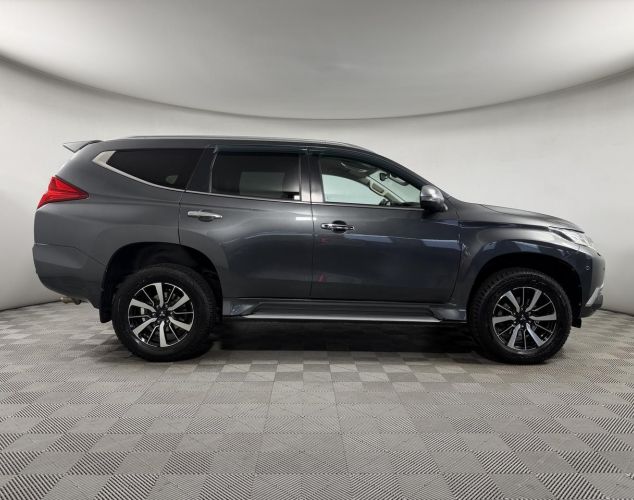 Mitsubishi Pajero Sport  Ultimate