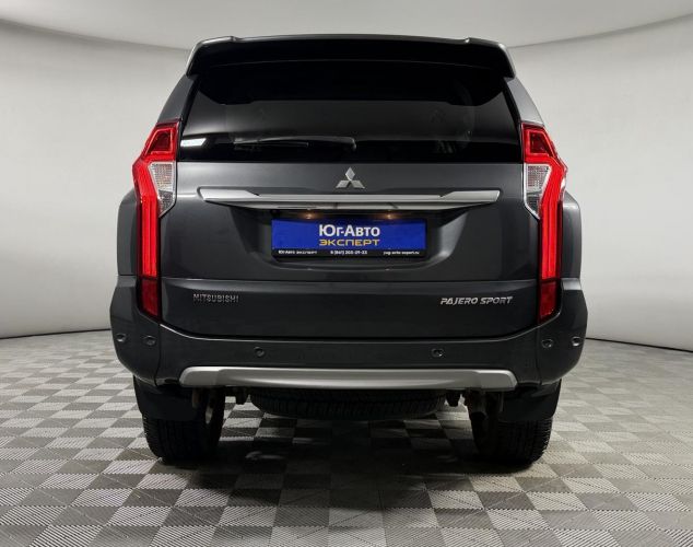 Mitsubishi Pajero Sport  Ultimate