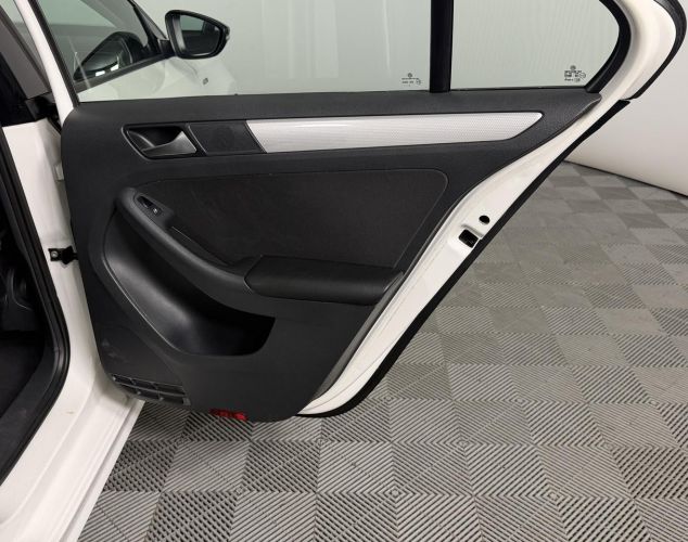 Volkswagen Jetta  Comfortline