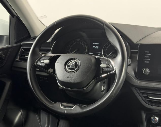 ŠKODA Rapid  Hockey Edition