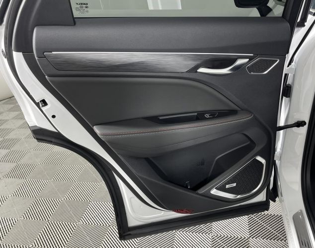 Geely Tugella  