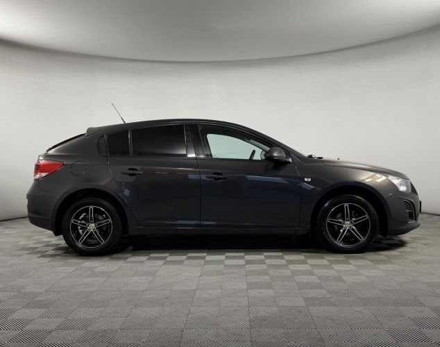 Chevrolet NAV Cruze  LT