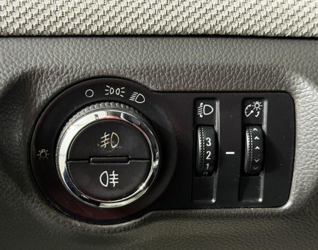 Chevrolet NAV Cruze  LT