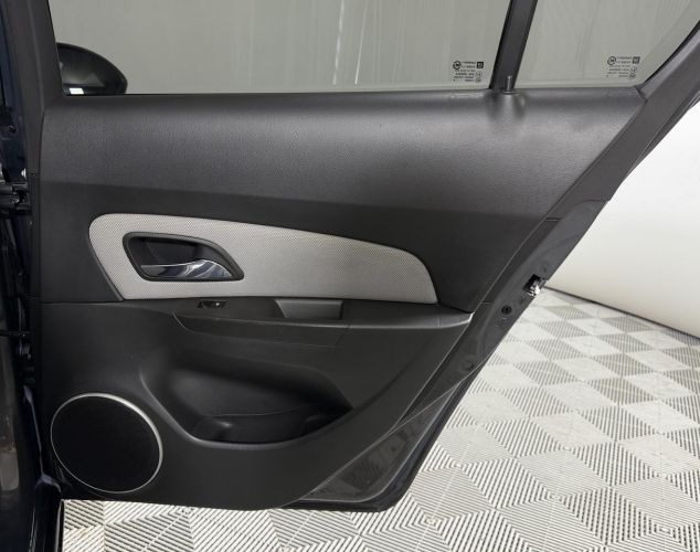 Chevrolet NAV Cruze  LT