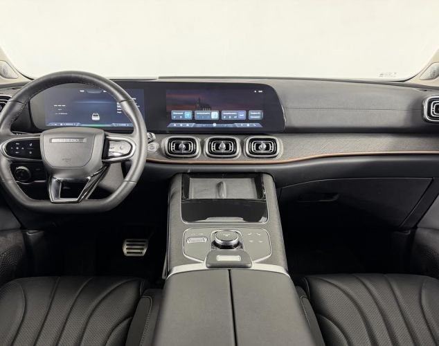 JAECOO J8  Комфорт / Comfort