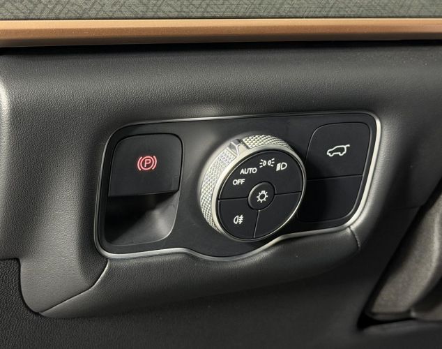 JAECOO J8  Комфорт / Comfort