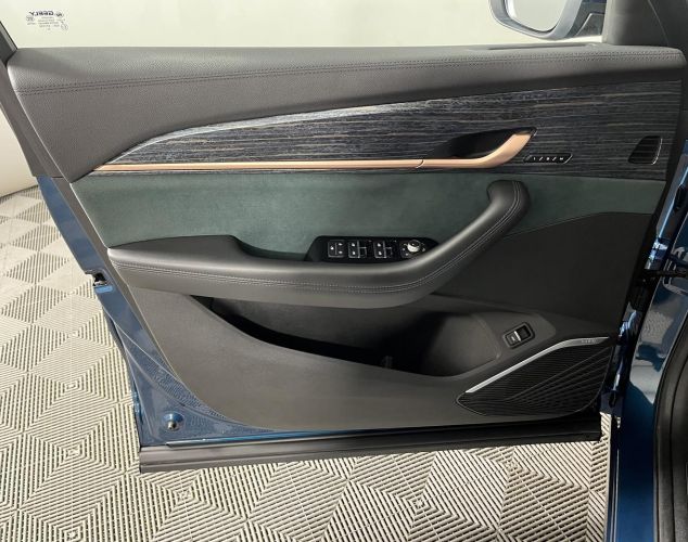 Geely Monjaro  