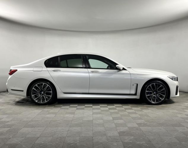 BMW 7 серия  