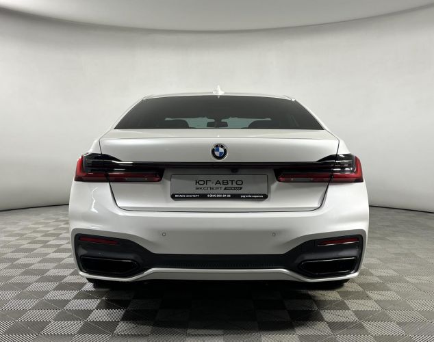 BMW 7 серия  