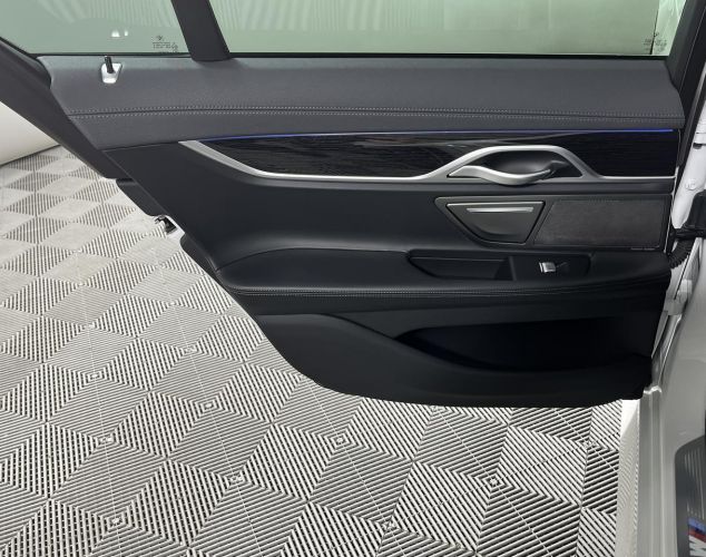 BMW 7 серия  