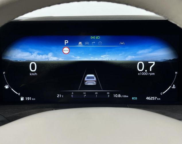 Kia K8  