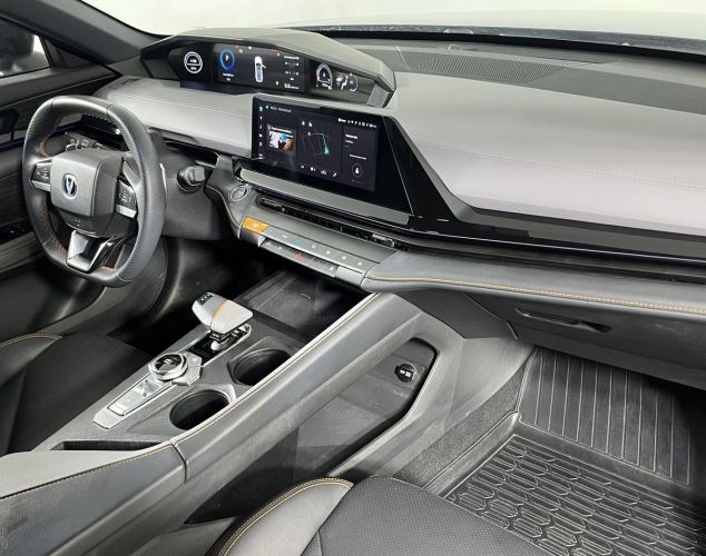Changan UNI-V  