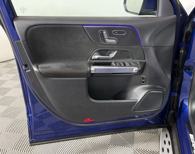 Mercedes-Benz GLB-Класс  