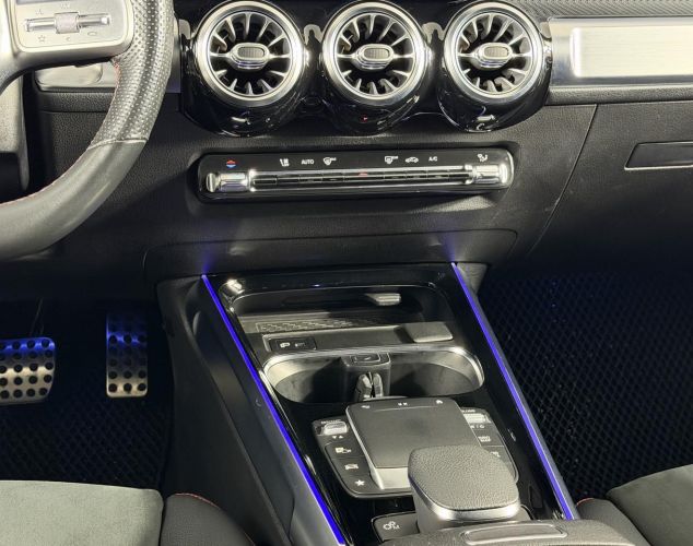 Mercedes-Benz GLB-Класс  