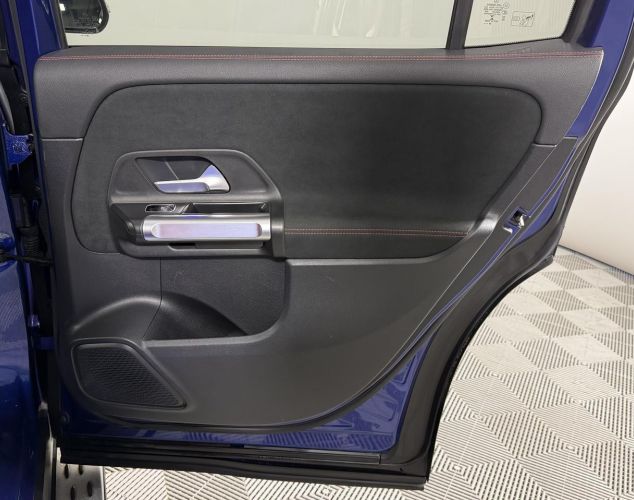 Mercedes-Benz GLB-Класс  