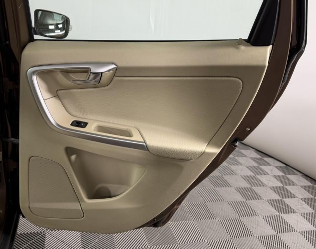 Volvo XC60  Momentum