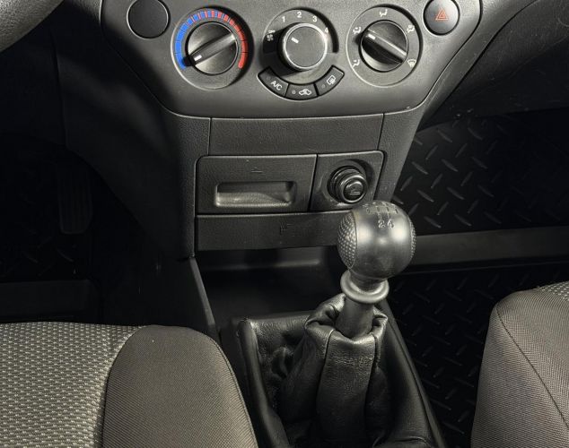 Chevrolet Aveo  Base low