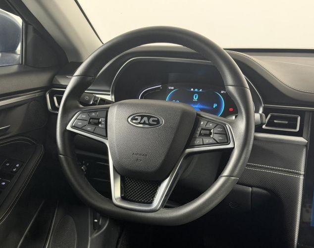 JAC J7  