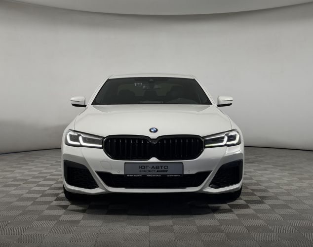 BMW 5 серия  