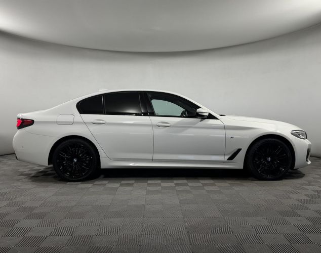 BMW 5 серия  
