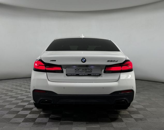 BMW 5 серия  