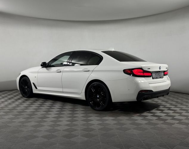 BMW 5 серия  